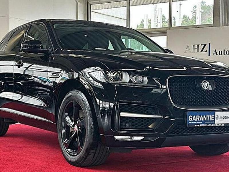 Schwarz Gebraucht 2018 Jaguar F-Pace R-Sport SUV | 25.900 € (Fairer Preis) - Bild 1/4