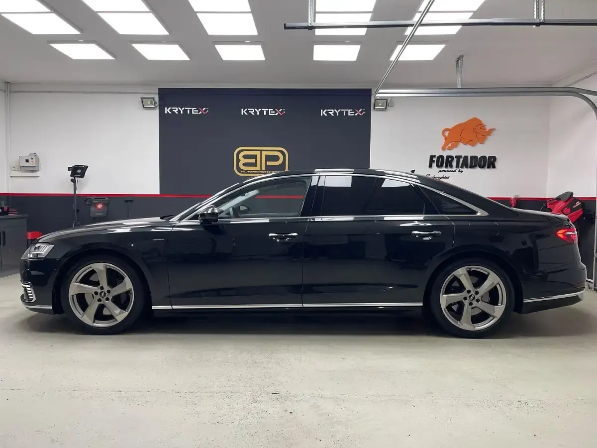 Używany Audi A8L Ambiente 340 KM (250 kW) 2020 Szary Sedan/Limuzyna