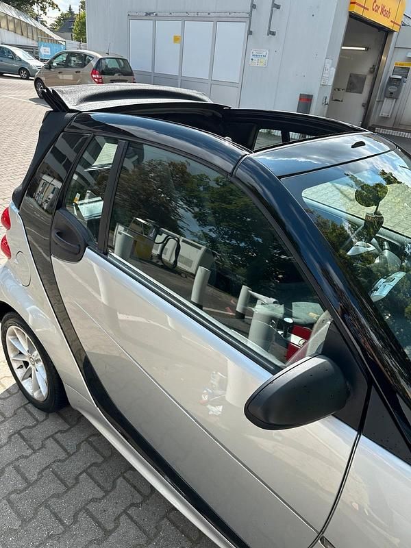Silber Gebraucht 2015 Smart ForTwo Coupé Cabrio | 5.890 € - Bild 1/4