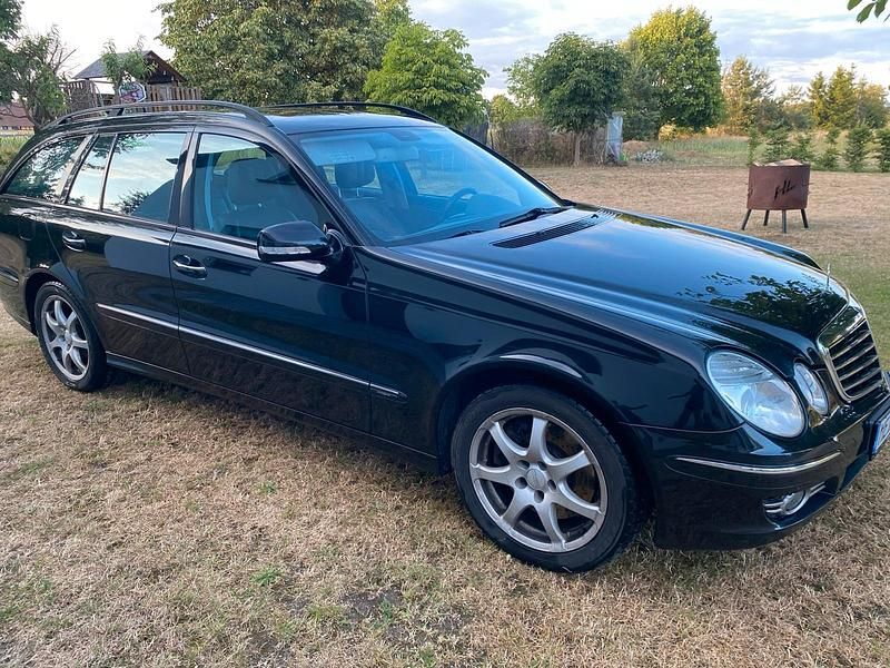 Schwarz Gebraucht 2008 Mercedes E280 Sport Kombi | 7.500 € (Etwas zu teuer) - Bild 1/4