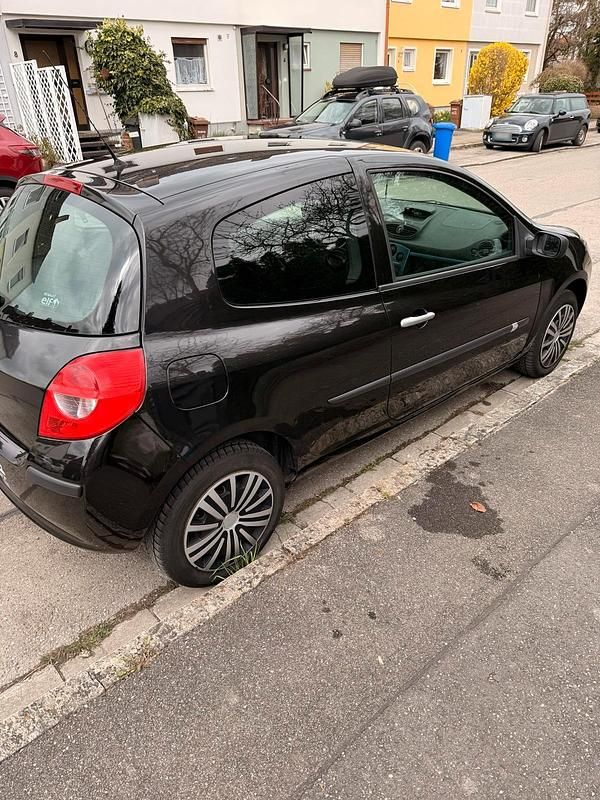 Gebraucht Renault Clio II 74 PS (54 kW) 2008 Schwarz Kleinwagen