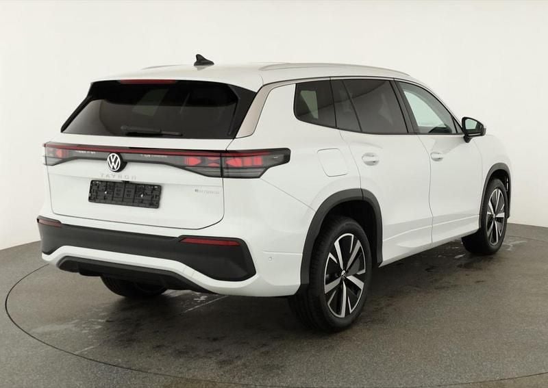 Neu VW Tayron Life 204 PS (150 kW) 2025 Oryxweiß perlmutteffekt SUV