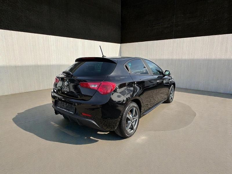 Gebraucht Alfa Romeo Giulietta Sprint 150 PS (110 kW) 2015 Schwarz Kleinwagen