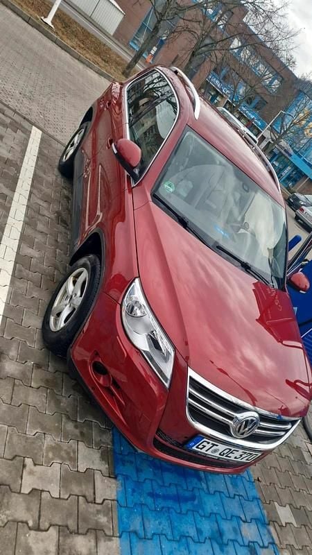 Gebraucht VW Golf 140 PS (102 kW) 2008 Rot SUV