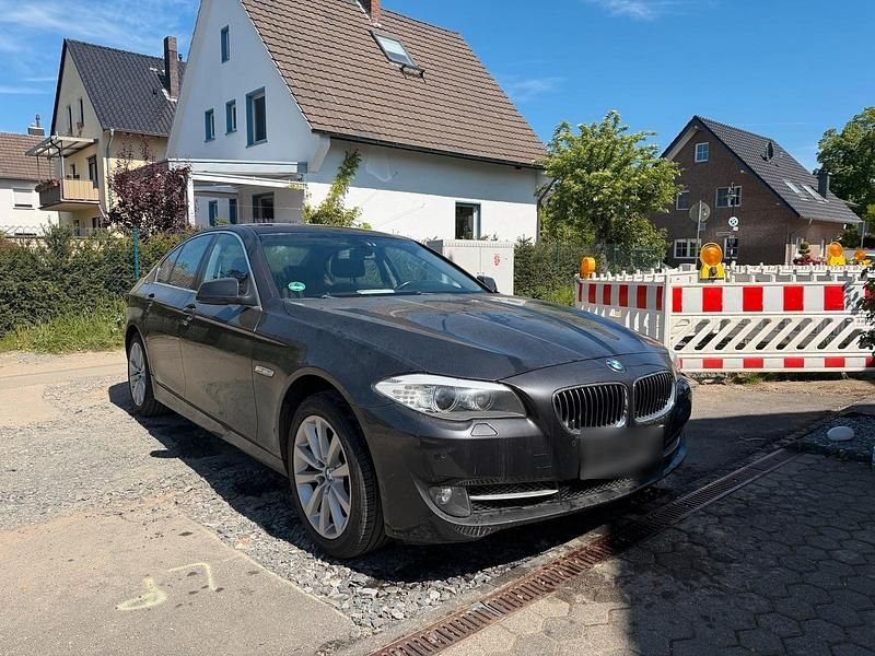 Second-hand BMW 523 204 CP (150 kW) 2011 Gri Berlinǎ