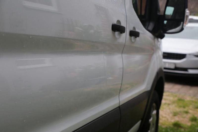 Gebraucht Ford E-Transit Trend 135 kW (184 PS) 2022 Frozen white Van