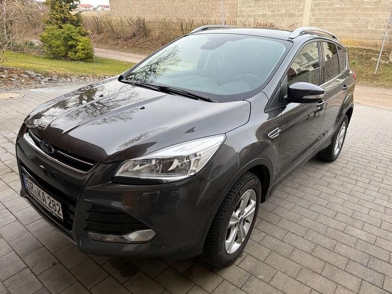 Gebraucht Ford Kuga 150 PS (110 kW) 2015 Grau SUV