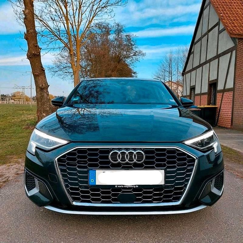 Gebraucht Audi A3 150 PS (110 kW) 2021 Grau Limousine