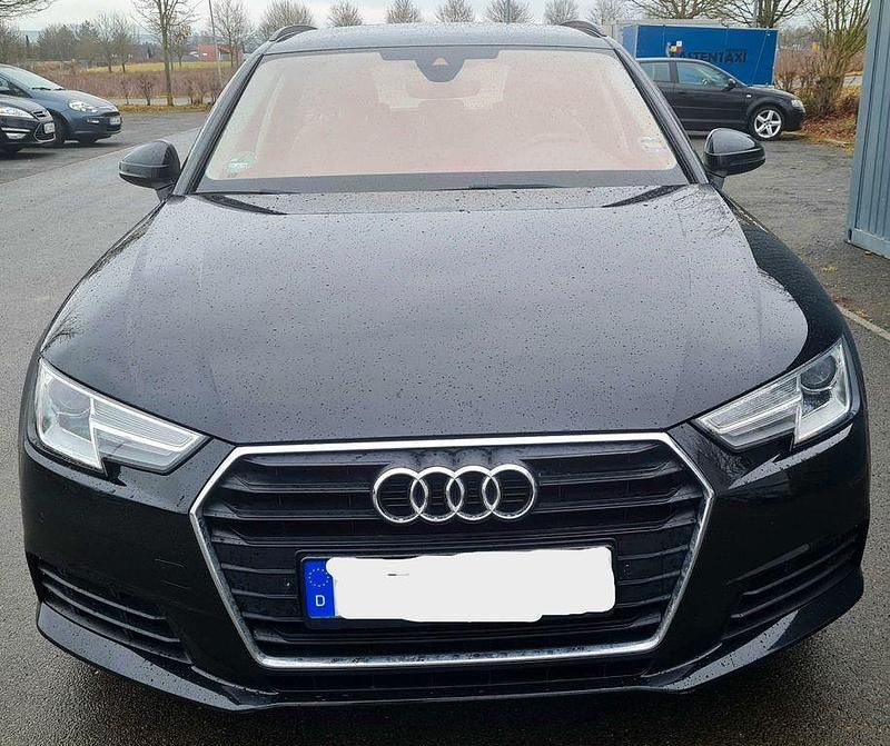 Gebraucht Audi A4 Design 150 PS (110 kW) 2018 Schwarz Kombi