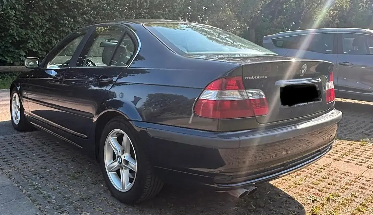 Gebraucht BMW 328 193 PS (141 kW) 1998 Blau Limousine