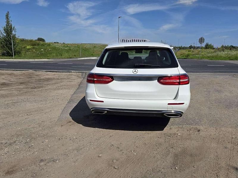 Usata Mercedes E200 184 CV (135 kW) 2017 Bianco Station wagon