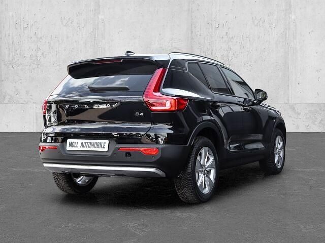 Gebraucht Volvo XC40 Core 197 PS (144 kW) 2024 Schwarz SUV