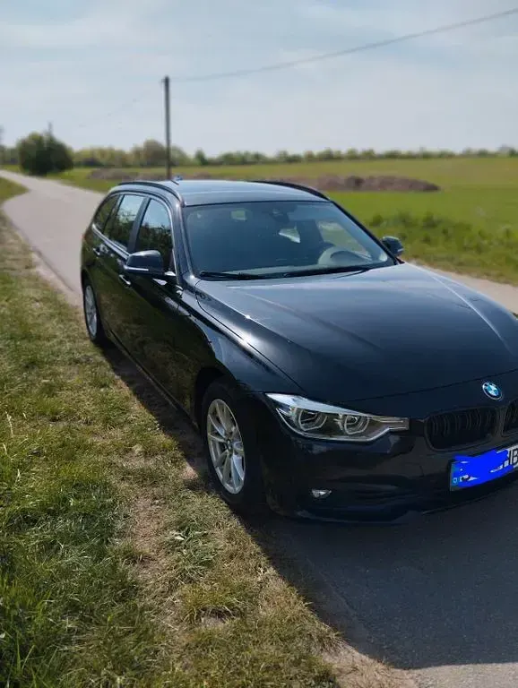 Gebraucht BMW 318 Advantage 150 PS (110 kW) 2018 Schwarz Kombi
