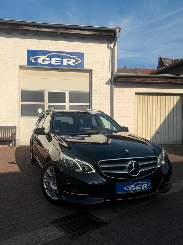 Gebraucht Mercedes E250 Avantgarde 211 PS (155 kW) 2013 Schwarz Kombi