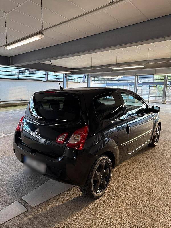 Second-hand Renault Twingo Dynamique 75 CP (55 kW) 2013 Negru Hatchback