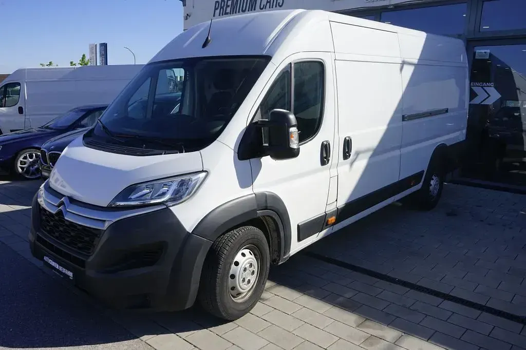 Gebraucht Citroën Jumper 140 PS (102 kW) 2022 Lackierung weiss icy/deckende Van / Kleinbus