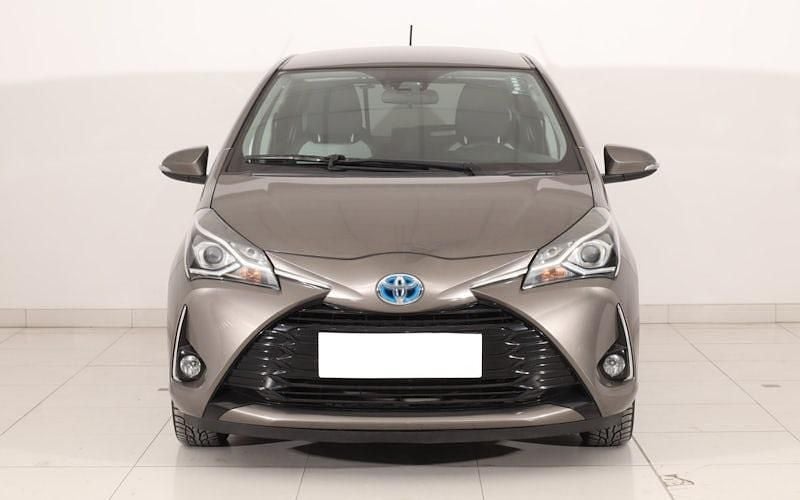 Gebraucht Toyota Yaris Hybrid 116 PS (85 kW) 2018 Grau Limousine