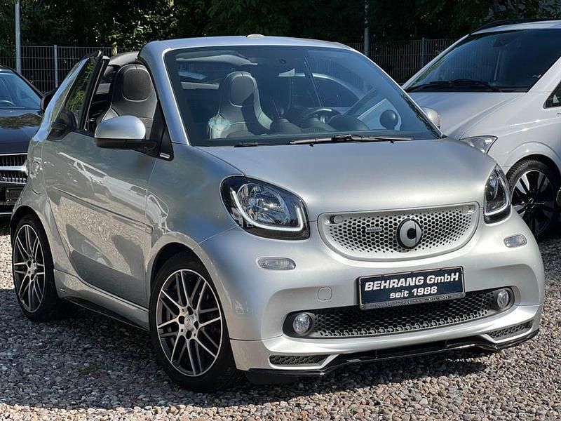 Silber Gebraucht 2017 Smart ForTwo Cabrio Brabus Cabrio | 22.690 € (Fairer Preis) - Bild 1/4