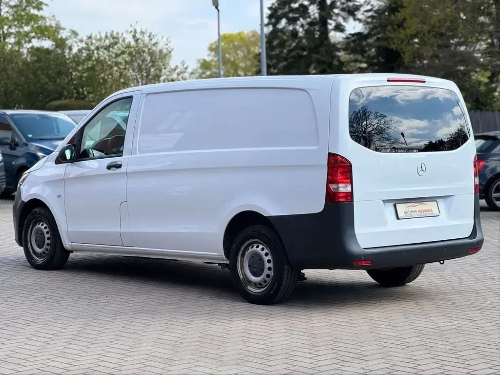 Gebraucht Mercedes Vito 163 PS (119 kW) 2019 Arktikweiss Van