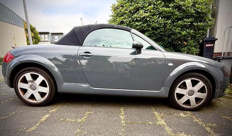 Gebraucht Audi TT Roadster 132 PS (97 kW) 1999 Grau Cabrio