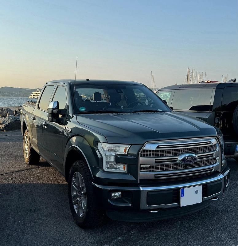 Grau Gebraucht 2017 Ford F-150 Platinum Abholung | 30.500 € (Guter Preis) - Bild 1/4