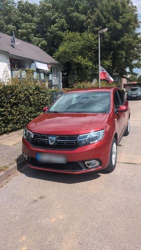Rot Gebraucht 2020 Dacia Logan MCV Comfort Kombi | 8.600 € (Fairer Preis) - Bild 1/4