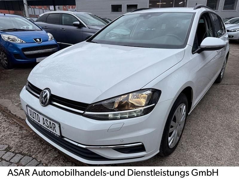 Gebraucht VW Golf VII United 150 PS (110 kW) 2020 Weiß Kombi