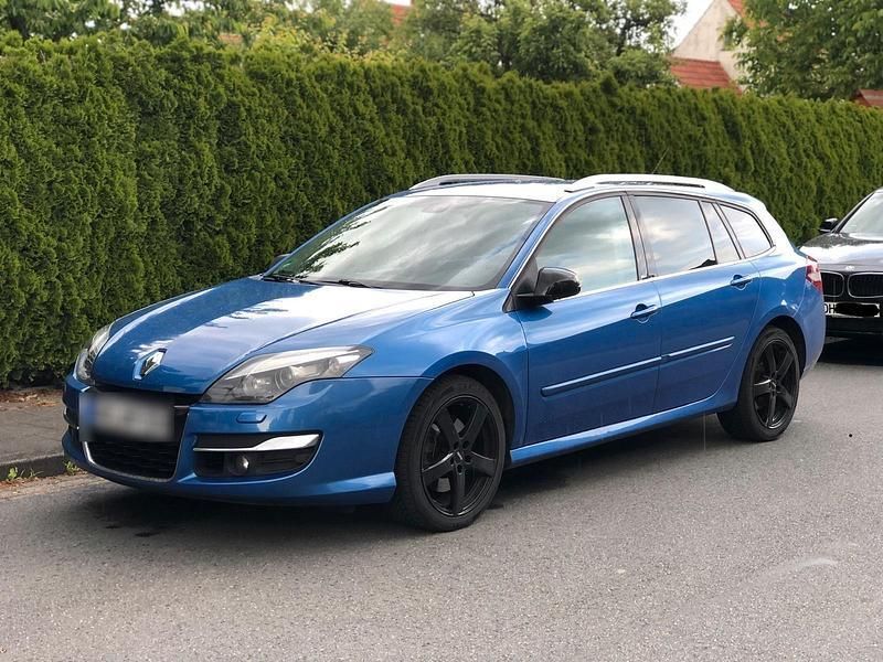 Blau Gebraucht 2011 Renault Laguna GrandTour Bose Edition Kombi | 2.900 € - Bild 1/4