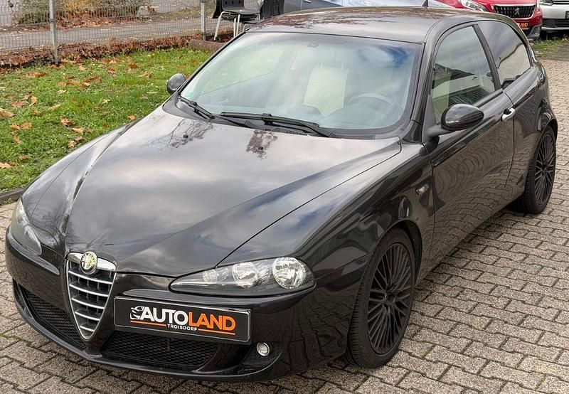 Gebraucht Alfa Romeo 147 120 PS (88 kW) 2007 Schwarz Kleinwagen