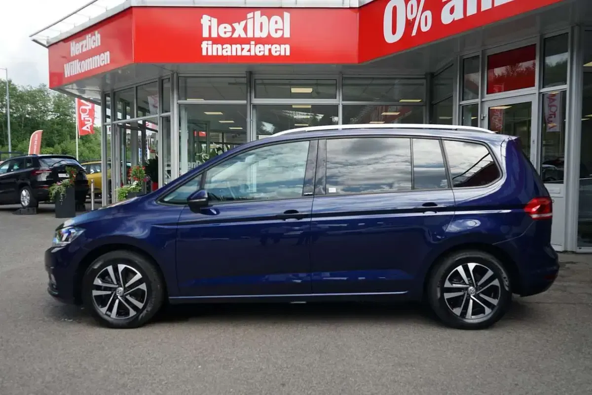 Gebraucht VW Touran United 150 PS (110 kW) 2020 Blau Van / Kleinbus