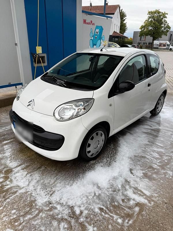 Weiß Gebraucht 2008 Citroën C1 Kleinwagen | 1.350 € (Fairer Preis) - Bild 1/4