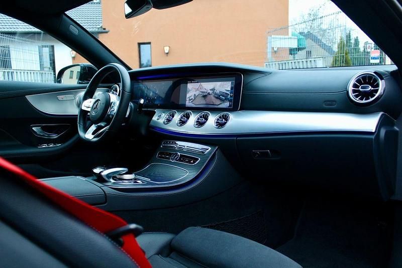 Schwarz Gebraucht 2019 Mercedes E300 AMG Coupé | 37.850 € (Fairer Preis) - Bild 1/4