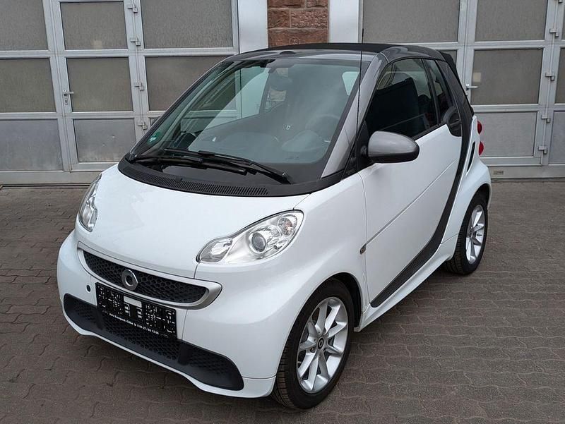 Gebraucht Smart ForTwo Cabrio 71 PS (52 kW) 2014 Weiß Cabrio