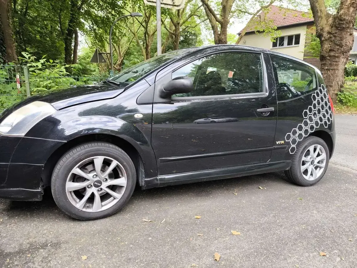 Gebraucht Citroën C2 VTR Sport 60 PS (44 kW) 2008 Schwarz Kleinwagen