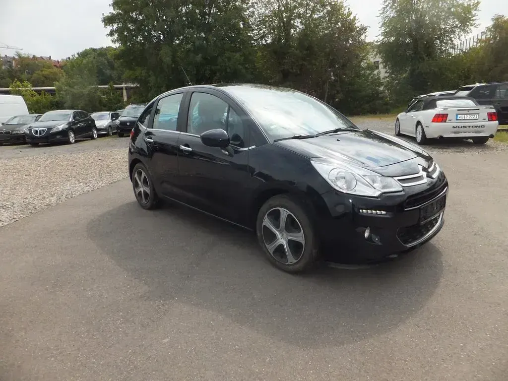 Gebraucht Citroën C3 SELECTION 82 PS (60 kW) 2016 Schwarz Limousine