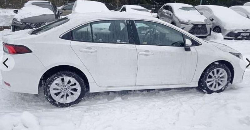 Neu Toyota Corolla 140 PS (102 kW) 2025 Weiß Limousine