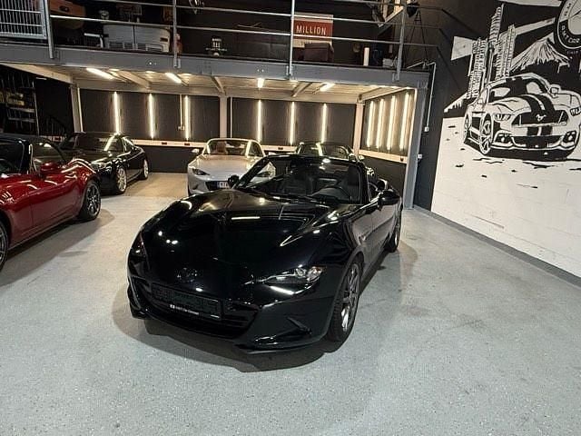 Gebraucht Mazda MX5 Sports-Line 160 PS (117 kW) 2016 Schwarz Cabrio