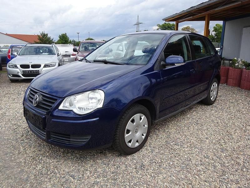 Blau Gebraucht 2005 VW Polo Comfortline Limousine | 1.500 € (Guter Preis) - Bild 1/4
