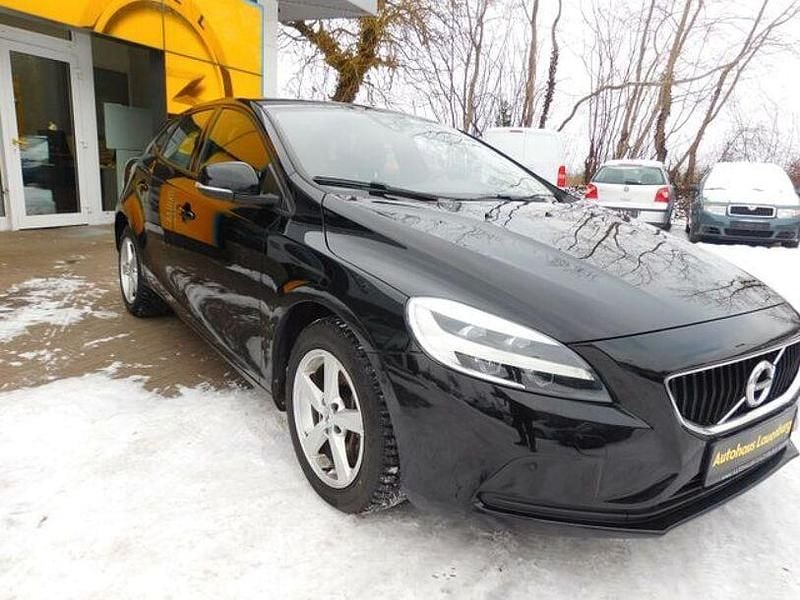 Gebraucht Volvo V40 190 PS (139 kW) 2018 Schwarz Limousine