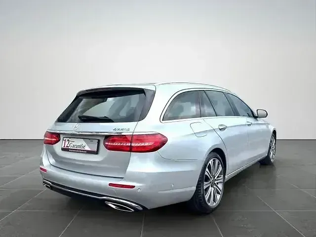 Gebraucht Mercedes E400 333 PS (244 kW) 2017 Silber Limousine