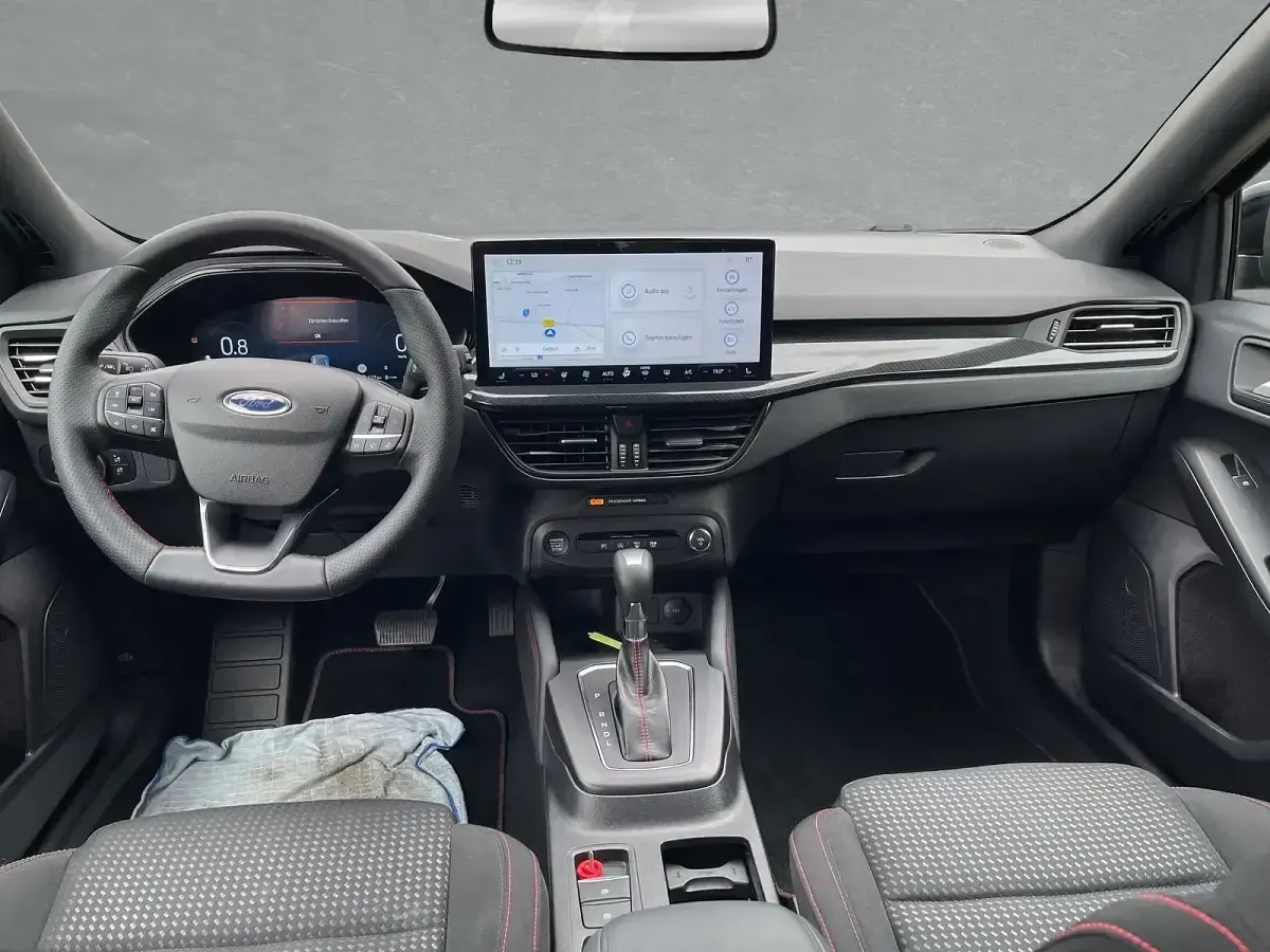 Gebraucht Ford Focus ST-Line X 155 PS (114 kW) 2025 Andere Limousine
