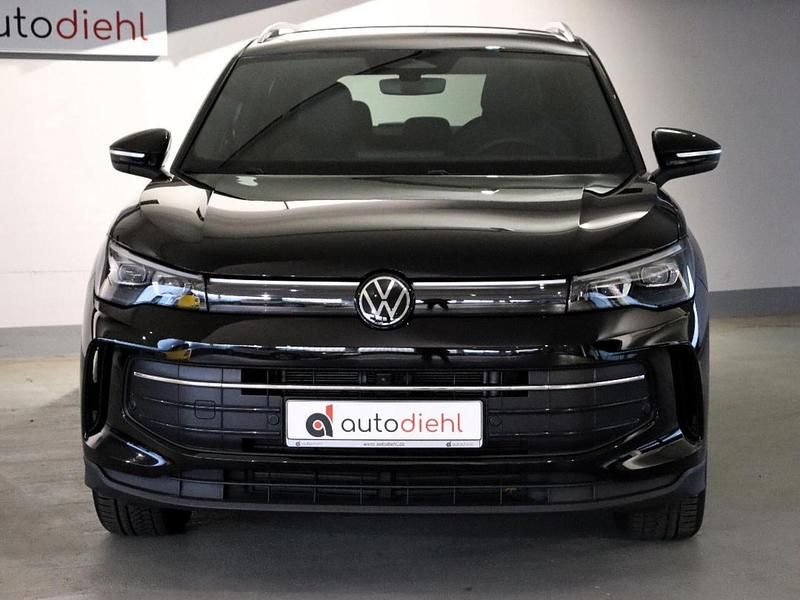 Gebraucht VW Tiguan Goal 150 PS (110 kW) 2025 Schwarz SUV