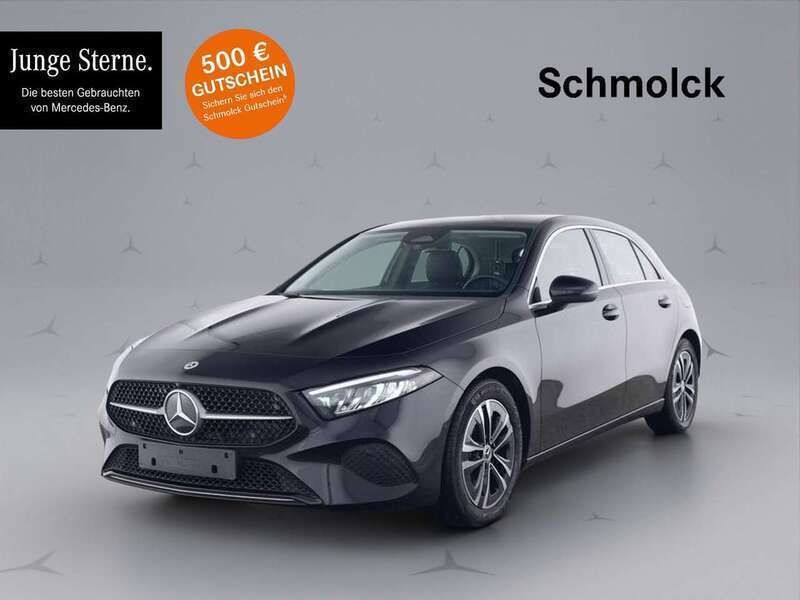 Schwarz Gebraucht 2023 Mercedes A200 Progressive Limousine | 30.900 € (Etwas zu teuer) - Bild 1/4