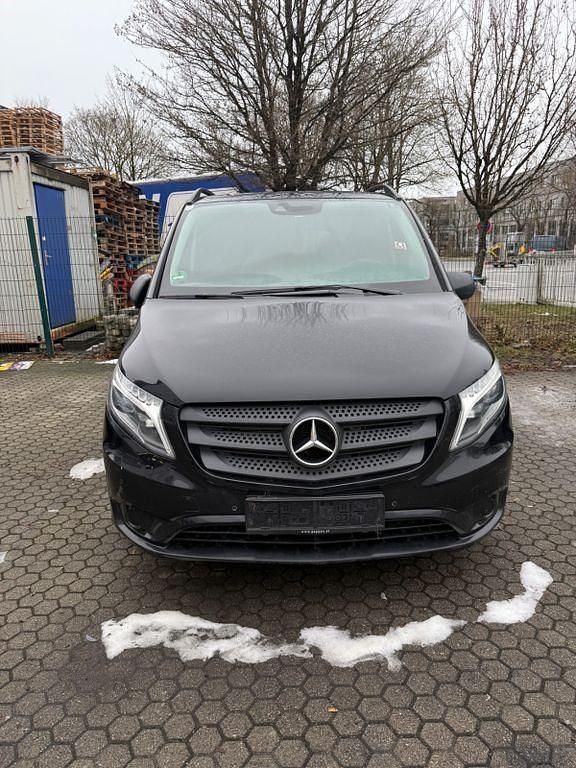 Gebraucht Mercedes Vito 190 PS (139 kW) 2016 Schwarz Van