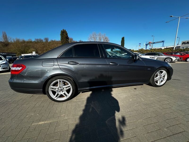 Gebraucht Mercedes E350 231 PS (169 kW) 2009 Grau Limousine
