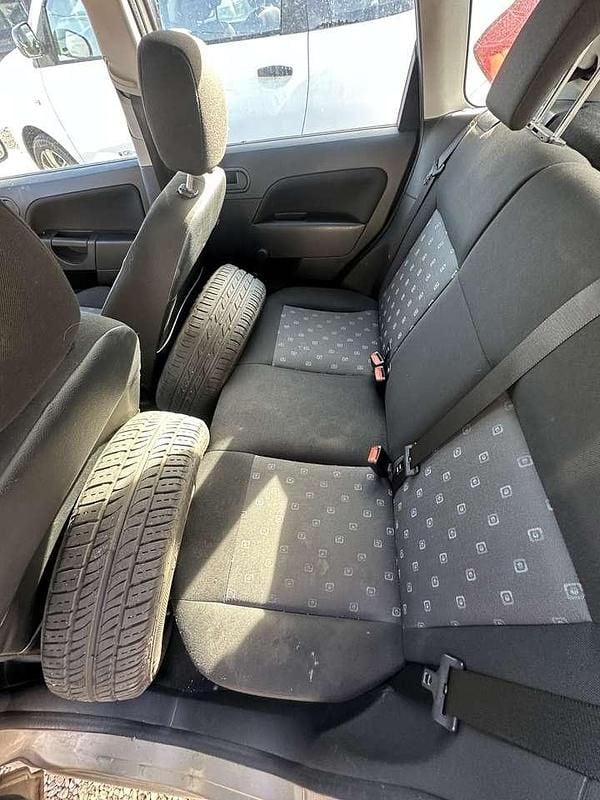 Gebraucht Ford Fiesta 69 PS (50 kW) 2004 Kleinwagen