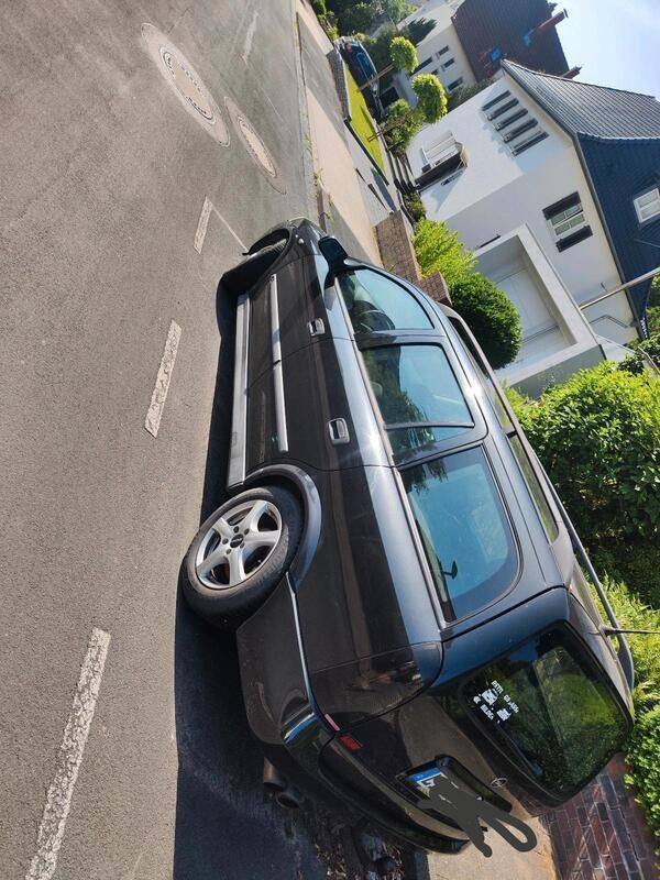 Schwarz Gebraucht 2000 Opel Astra Kombi | 700 € (Superpreis) - Bild 1/4