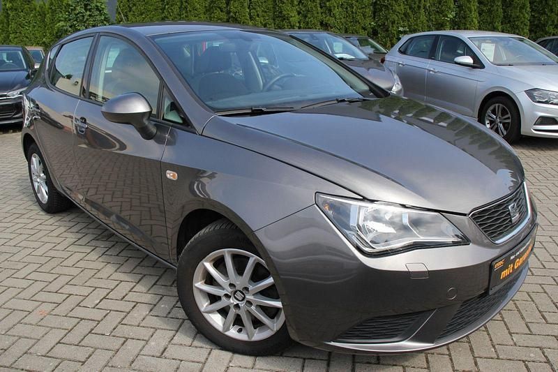 Grau Gebraucht 2017 Seat Ibiza Style Kleinwagen | 11.690 € (Guter Preis) - Bild 1/4