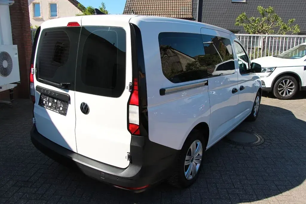 Gebraucht VW Caddy 102 PS (75 kW) 2022 Weiß Van / Kleinbus