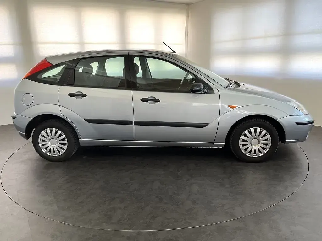 Gebraucht Ford Focus Viva 101 PS (74 kW) 2004 Silber Limousine